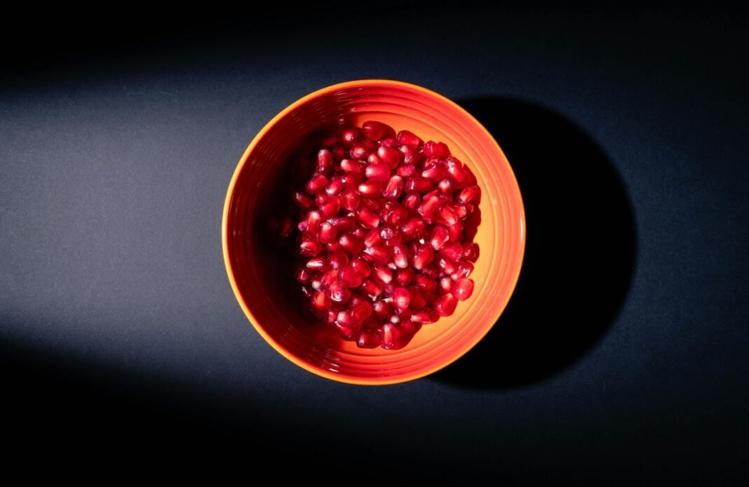 Is it Good to eat the Pomegranate Seeds